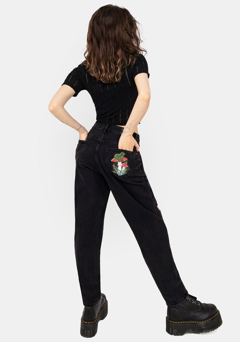 Swamplife Frosch Bestickt Abgenutzt Mom Jeans