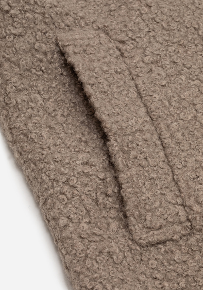 Gorgon Bouclé Langschnitt Oversize Mantel Mit Biene Brosche Taupe