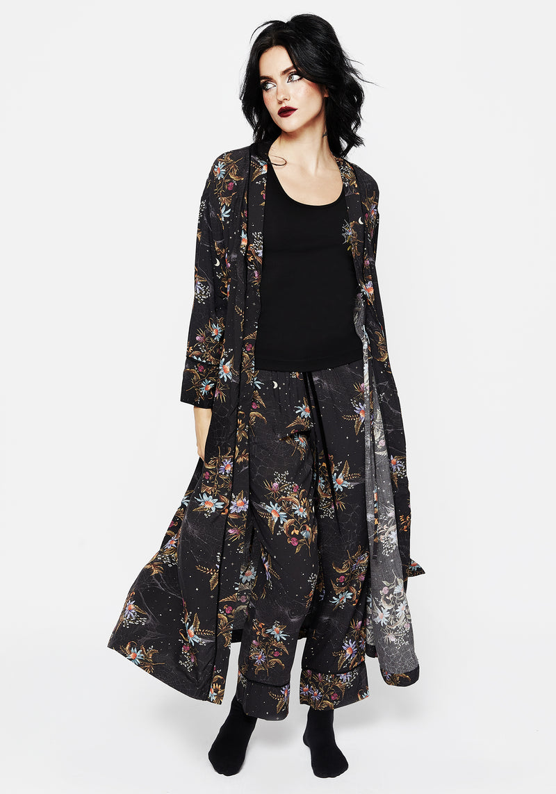 Cleome Floral Spiderweb Dressing Gown