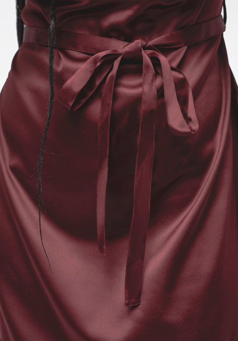 Medeina Cowl Hals Gürtel Satin Mini Kleid -