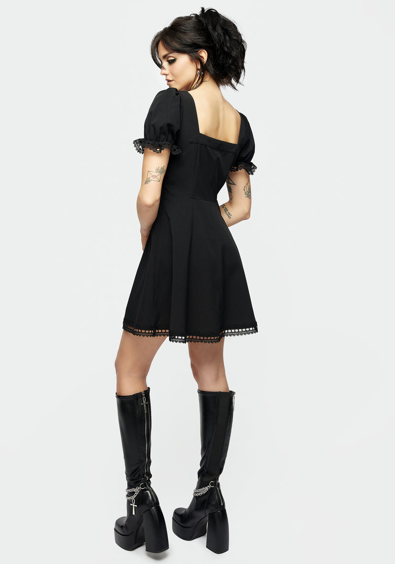 Misery Square Hals Mini Kleid