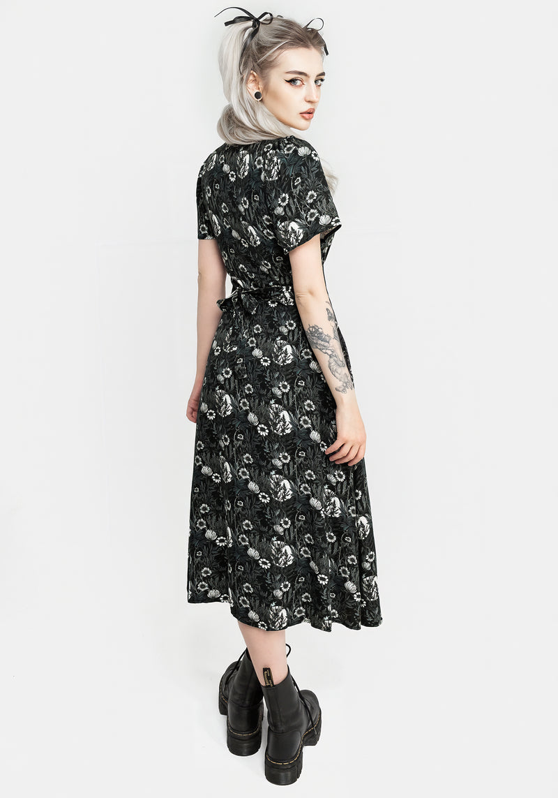 Nightbloom Knopf Hoch Midi Kleid