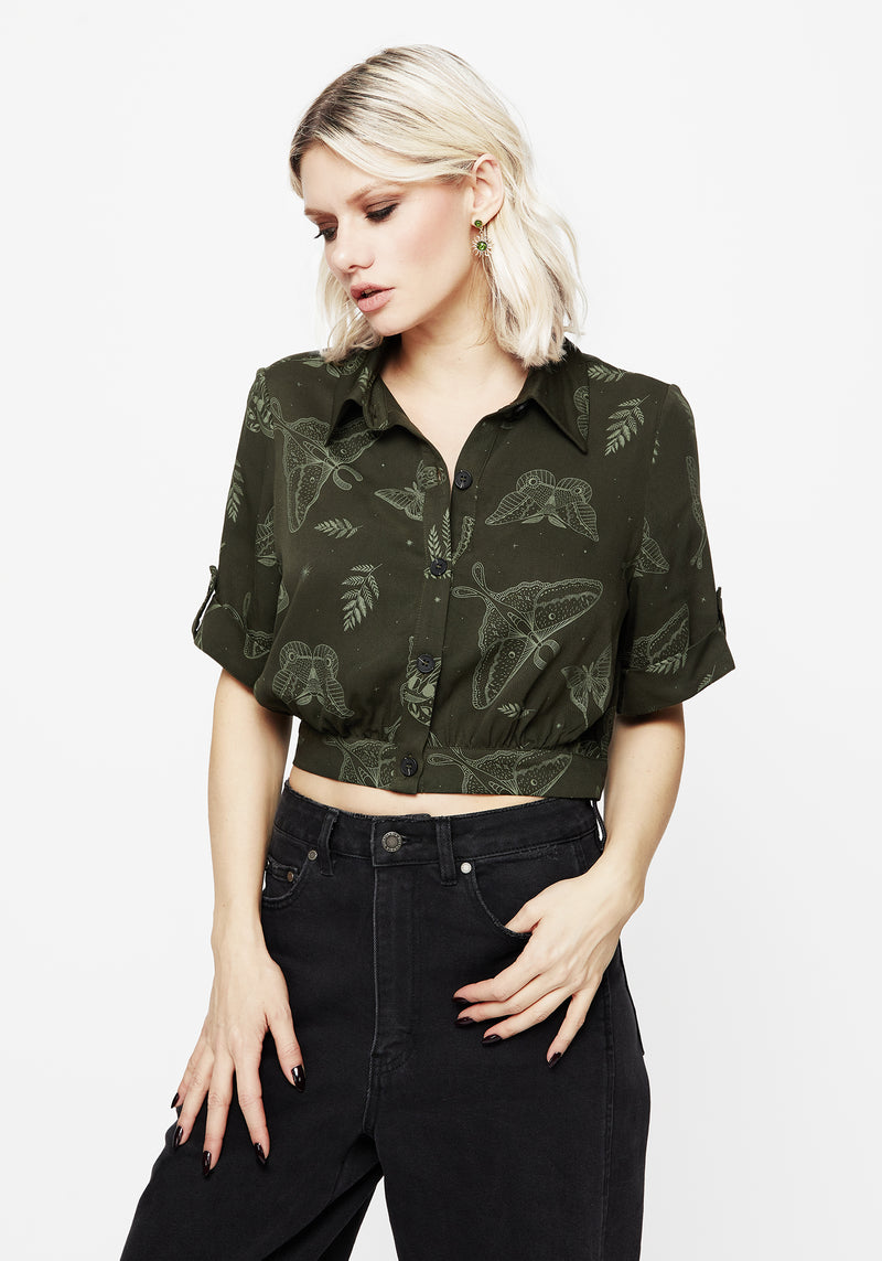 Callopistria Moth Print Short Sleeve Crop Shirt - Green